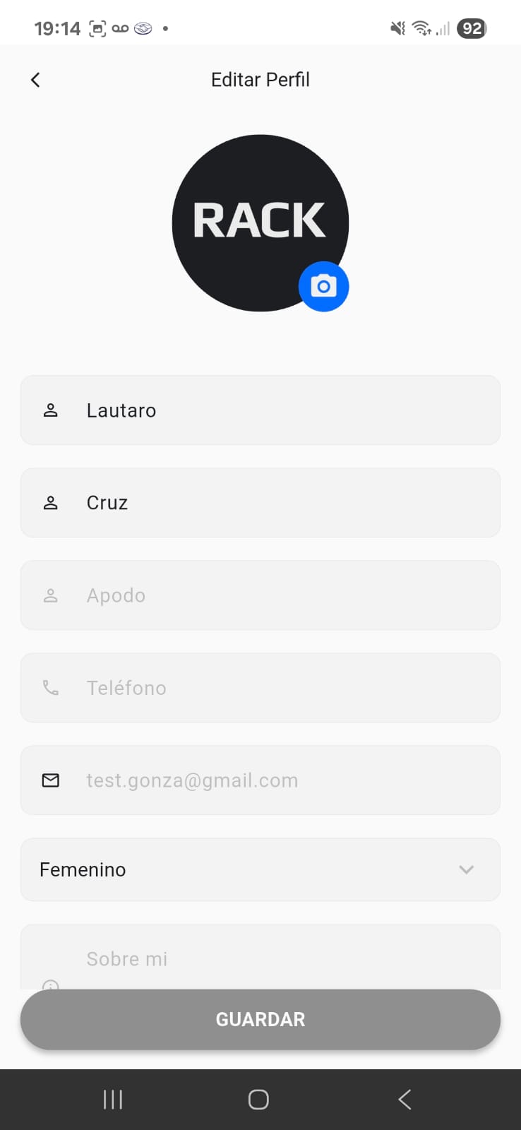 Pantalla de edición de perfil en la app móvil